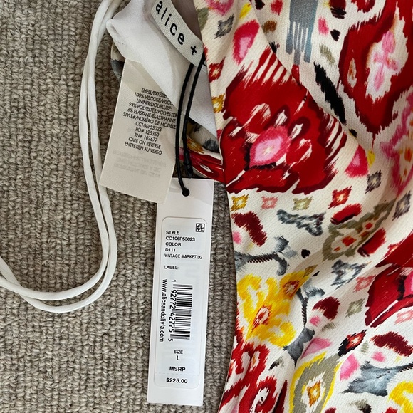 Alice+Olivia NWT Handkerchief halter top size L (Fits M-L chest) ❤️🔥 - Picture 6 of 8